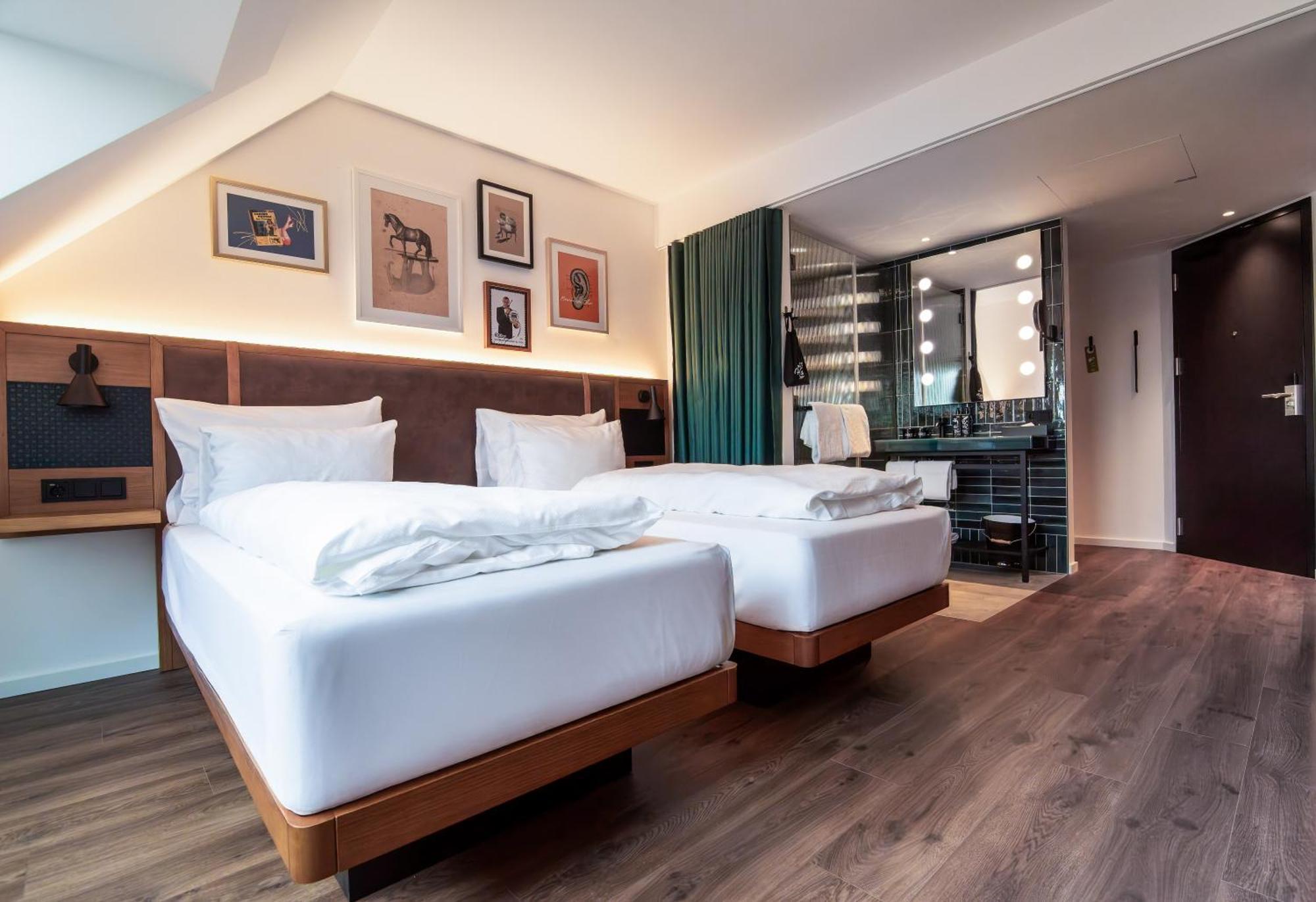 Hotel Schani Uno City Виена Екстериор снимка